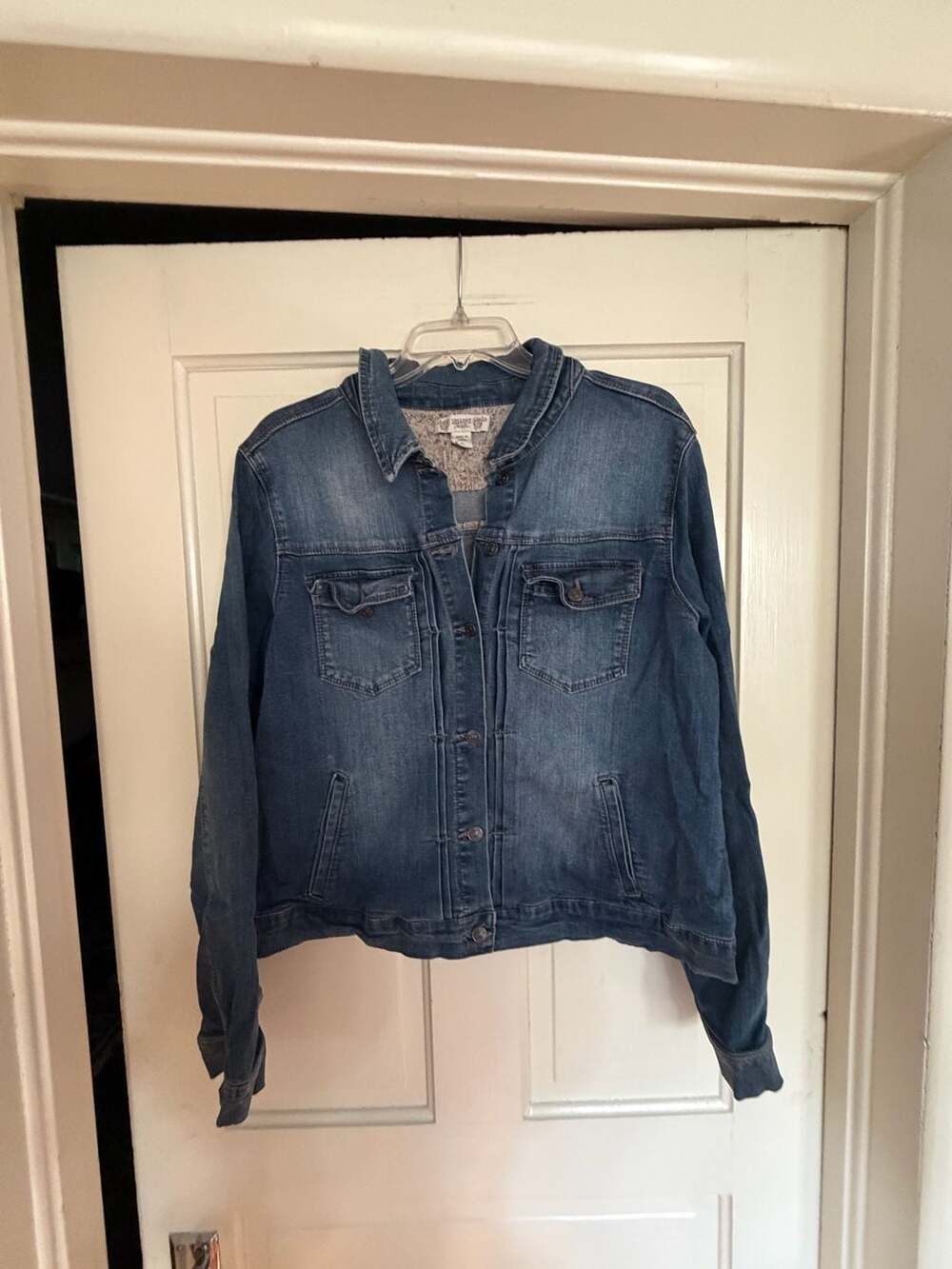 Vintage America Blues Women's Blue Denim Trucker Jacket, Size XL